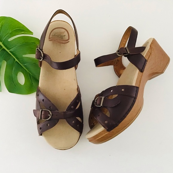 Dansko Shoes - Dansko brown leather heel sandals size 39/8-1/2-9